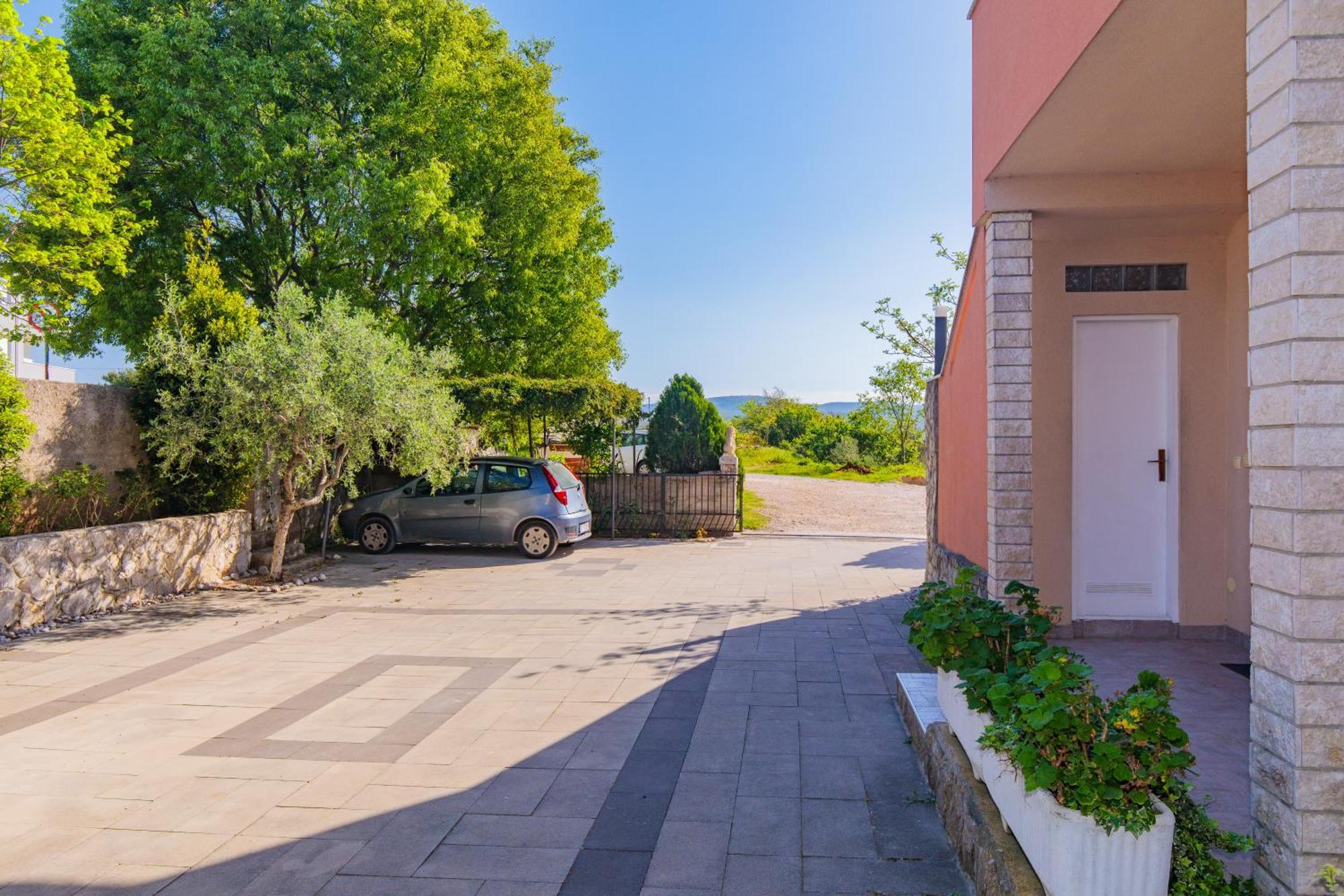 קרק Apartment Todor מראה חיצוני תמונה